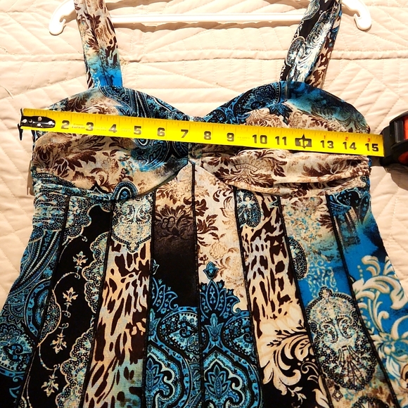 Size 6 Frank Lyman sleeveless dress with thick straps and padded bra - Picture 8 of 8